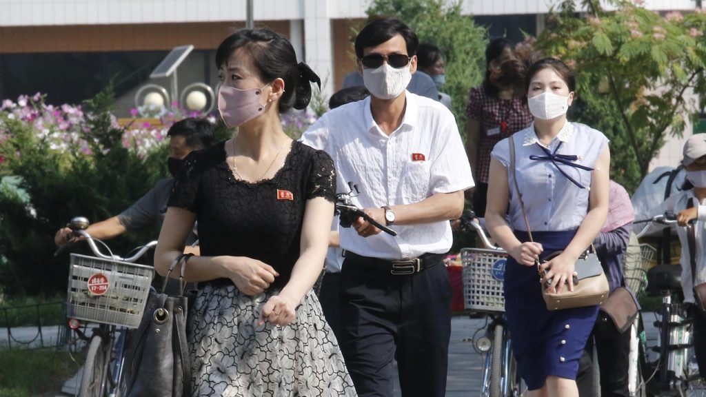 Pyongyang Noord-Korea mondmaskers coronavirus